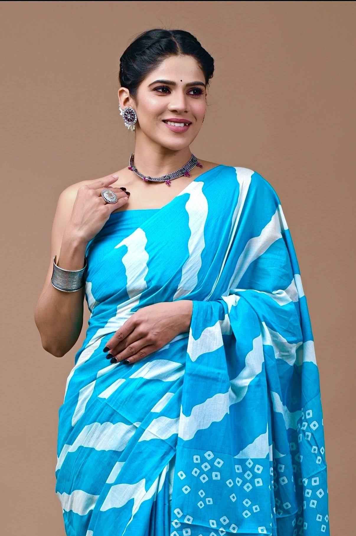 Neel Tara Pure Mulmul Cotton Saree